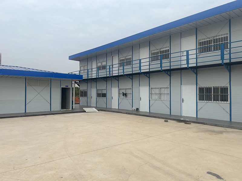 活動板（bǎn）房